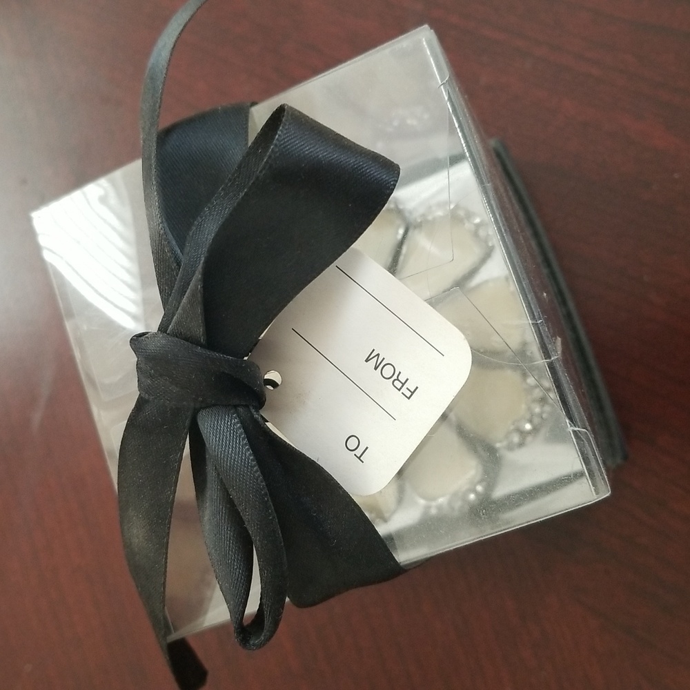 Ring holder - Picture 3 of 4